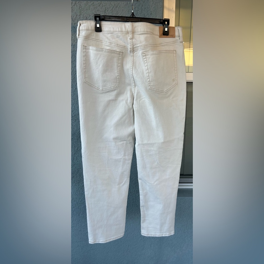 Seven7 Bone Color High Rise Slim Straight Jeans Size 14 Pockets Stretchy - Picture 2 of 6